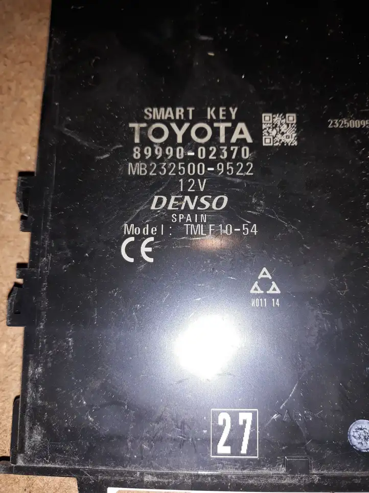 Toyota Auris E180 (2012 - 2018) 8999002370 Прочие блоки управления — фото 2