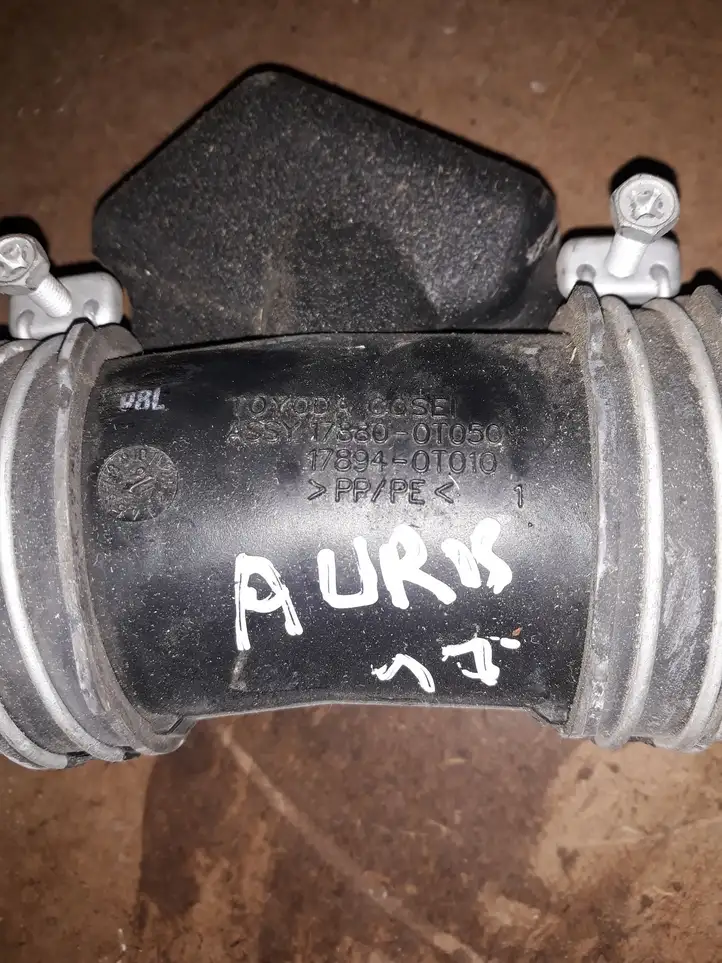 Toyota Auris E180 (2012 - 2018) 178800T050 Детали воздухозаборника — фото 2