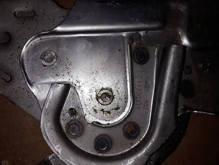 Toyota Auris E180 (2012 - 2018) 11330318 Механизм ручного тормоза (в салоне) — фото 4