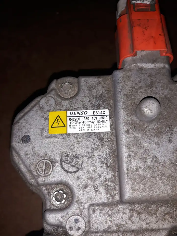 Toyota Auris E180 (2012 - 2018) 0422001330 Компрессор (насос) кондиционера воздуха — фото 3