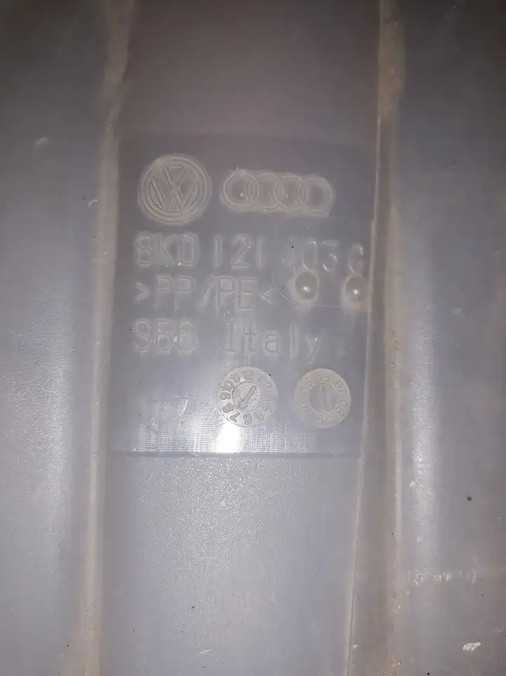 Audi Q5 SQ5 (2008 - 2012) 8T0121403G Крышка расширительного бачка — фото 2