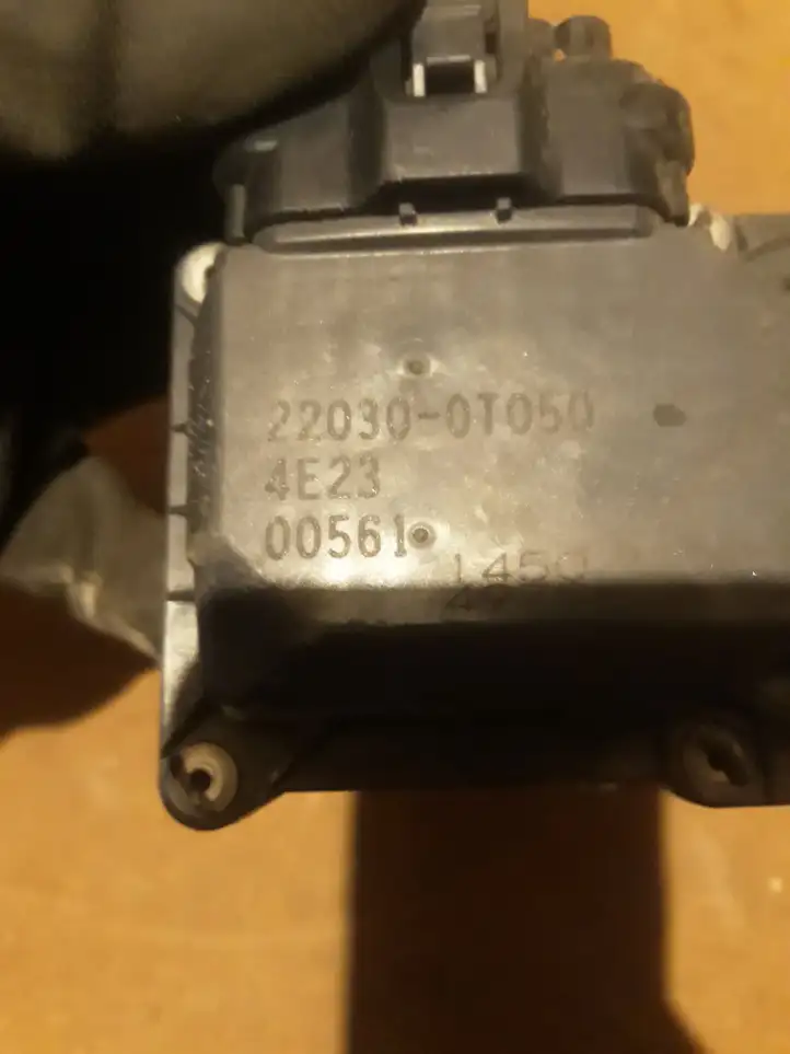 Toyota Corolla E160 E170 (2013 - ) 220300T050 Дроссельная заслонка — фото 2