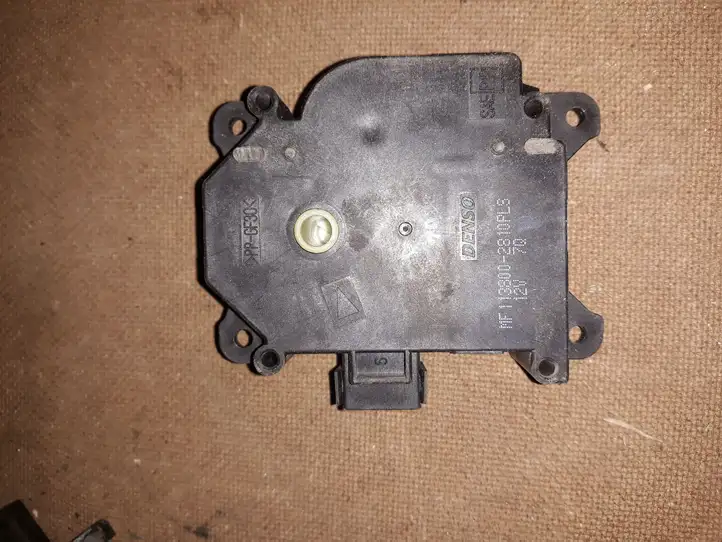 Toyota Avensis T270 (2009 - 2012) MF1138002810PLS Двигатель задвижки потока воздуха — фото 1