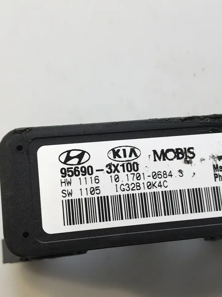Hyundai i30 (2012 - 2015) 956903X100 Прочие блоки управления — фото 2