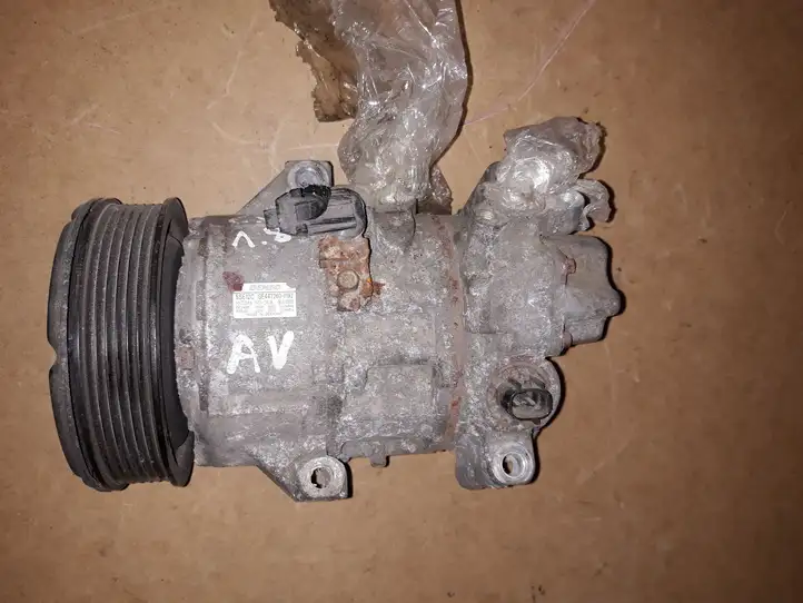 Toyota Avensis T250 (2006 - 2009) 4472600192 Компрессор (насос) кондиционера воздуха — фото 1