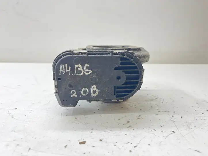 Audi A4 S4 B6 8E 8H (2000 - 2006) Электрозадвижка двигателя — фото 1
