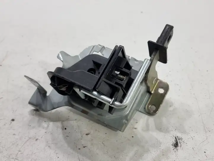 BMW 3 F30 F35 F31 (2012 - 2018) 9904006937 Держатель шторки — фото 3