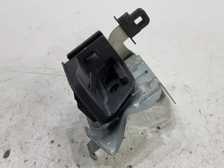 BMW 3 F30 F35 F31 (2012 - 2018) 9904006936 Держатель шторки — фото 4