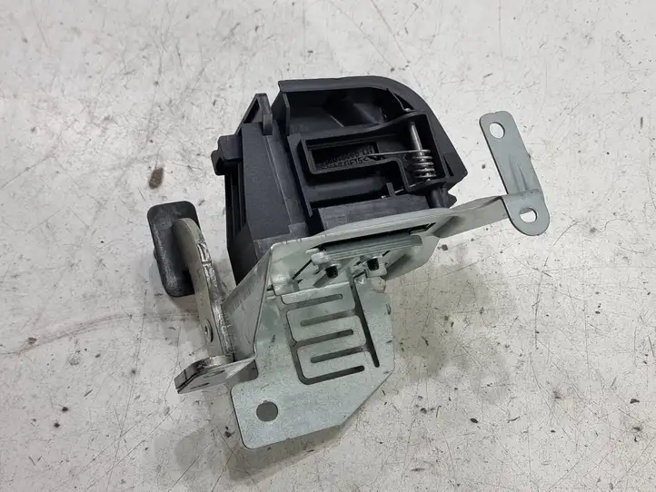BMW 3 F30 F35 F31 (2012 - 2018) 9904006936 Держатель шторки — фото 8