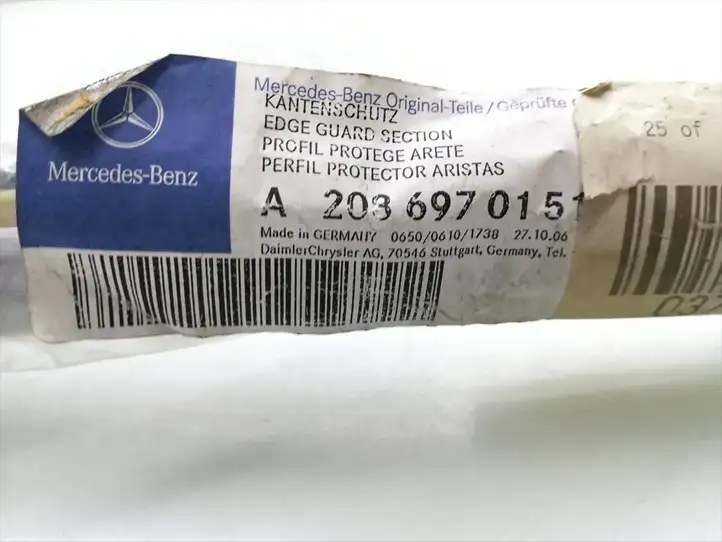 Mercedes-Benz CLK A208 (1997 - 2002) A2086970151 Уплотнитель передней двери — фото 5
