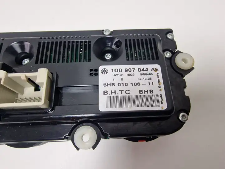 Volkswagen Eos (2010 - 2015) 1Q0907044AE Блок управления климат-контролем — фото 3