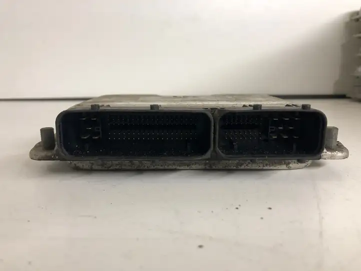 Volkswagen Golf IV (1998 - 2005) 038906019CR Блок управления двигателем (ЭБУ) — фото 2