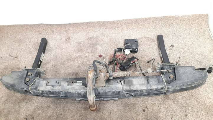 Mercedes-Benz E W211 (2002 - 2009)  A2113150165 Комплект крюка