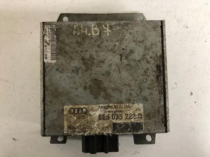 Audi A4 S4 B7 8E 8H (2004 - 2009) 8E5035223D Усилитель звука — фото 1