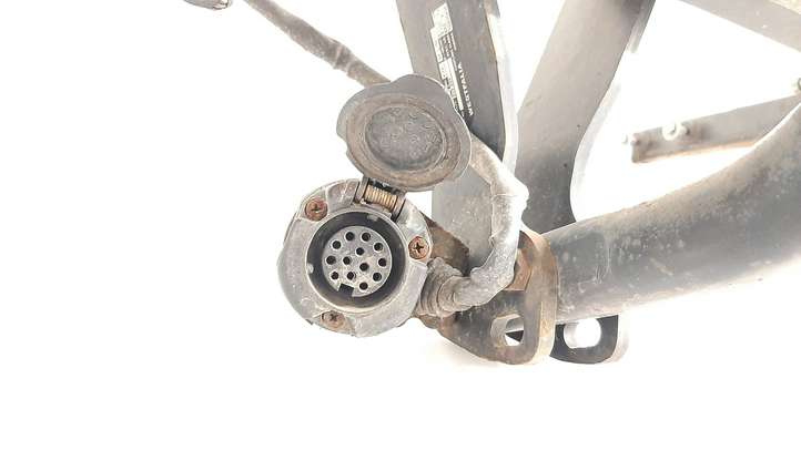 Mercedes-Benz E W211 (2002 - 2009)  5DS008493 Комплект крюка