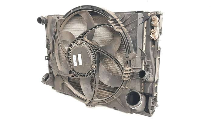 BMW 3 E90 E91 (2005 - 2012)  781024701 Комплект радиаторов