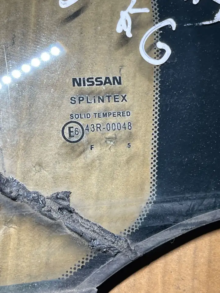 Nissan Primera (2001 - 2008) Заднее боковое стекло — фото 2