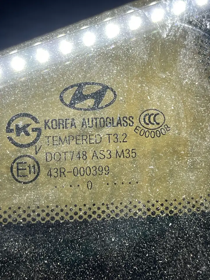 Hyundai Santa Fe (2009 - 2012) Заднее боковое стекло — фото 2