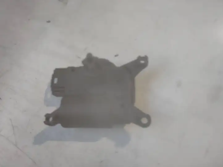 Opel Astra H (2004 - 2009) 52406339 Двигатель задвижки потока воздуха — фото 1