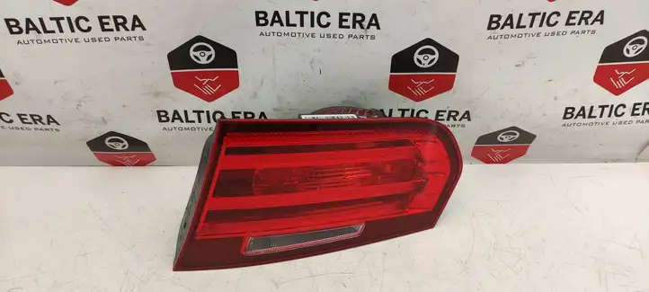 BMW 3 F30 F35 F31 (2012 - 2018) 7371112 Задний фонарь в крышке багажника — фото 1