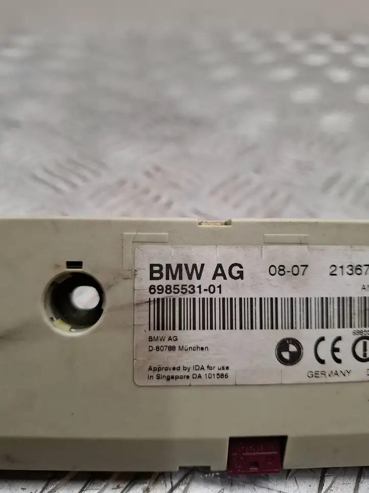 BMW 5 E60 E61 (2004 - 2010) 6985531 Усилитель антенны — фото 6