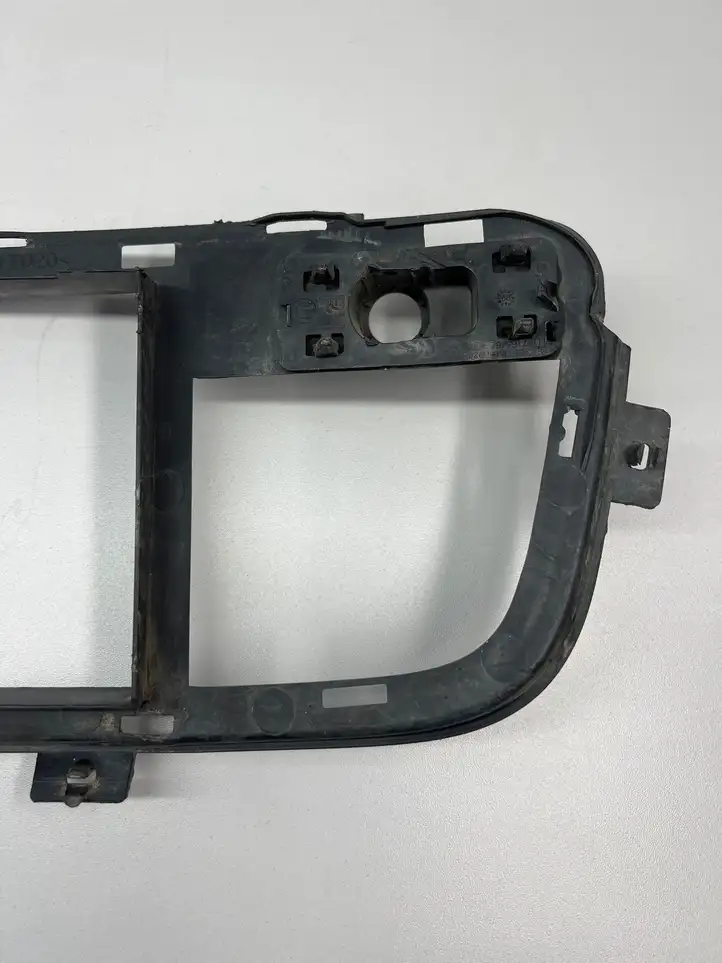 BMW X5 E70 (2006 - 2013)  10503410 Нижняя часть бампера (губа)