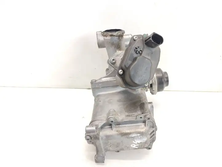 Audi A6 C7 (2011 - 2014) 059131515CG Охладитель клапана EGR — фото 2