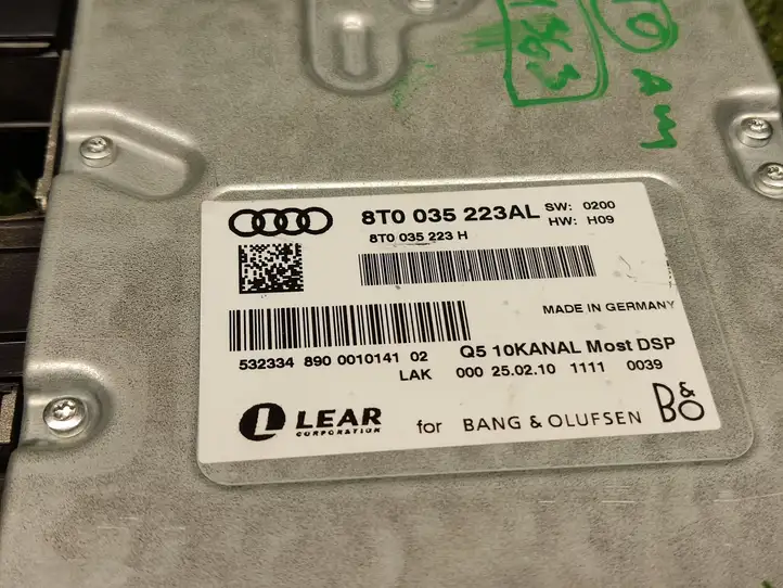 Audi Q5 SQ5 (2008 - 2012) 8T0035223AL Усилитель звука — фото 3