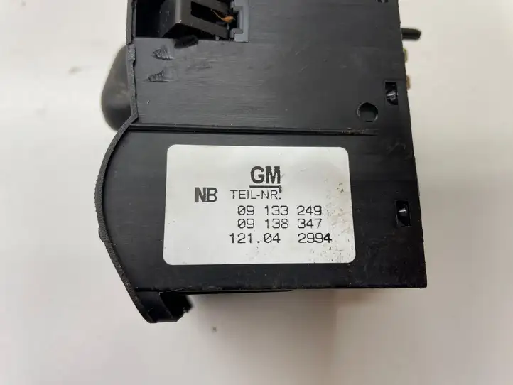 Opel Zafira B (2003 - 2006) 09138349 Включатель фонарей — фото 3
