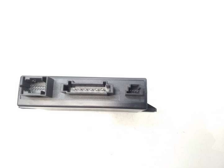 Volkswagen Touareg I (2002 - 2010)  8E0907383A Блок управления крюка для прицепа