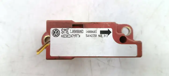 Volkswagen Bora (1998 - 2005) 1J0909606D Датчик удара SRS — фото 3