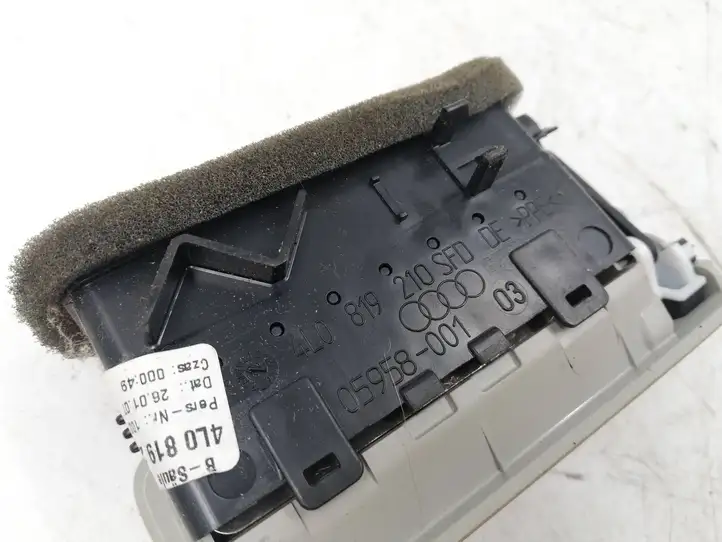 Audi Q7 4L (2005 - 2009) 4L0819210 Боковой воздушный дефлектор — фото 3