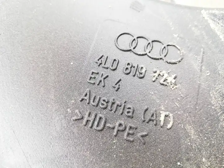 Audi Q7 4L (2005 - 2009) 4L0819724 Нижняя обшивка стойки B — фото 3