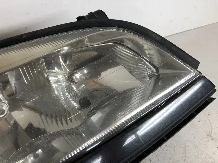 Opel Zafira A (1999 - 2003) 90582022 Передняя фара — фото 2