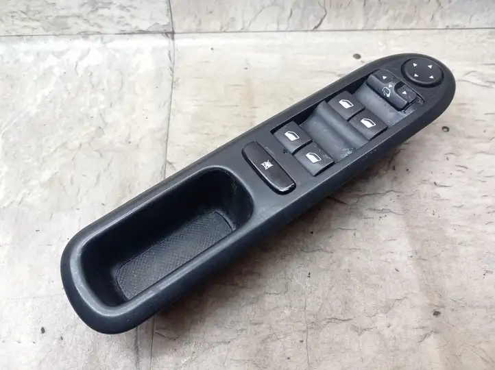 Peugeot 407 (2004 - 2011) 96468704 Кнопка стеклоподъемников — фото 1