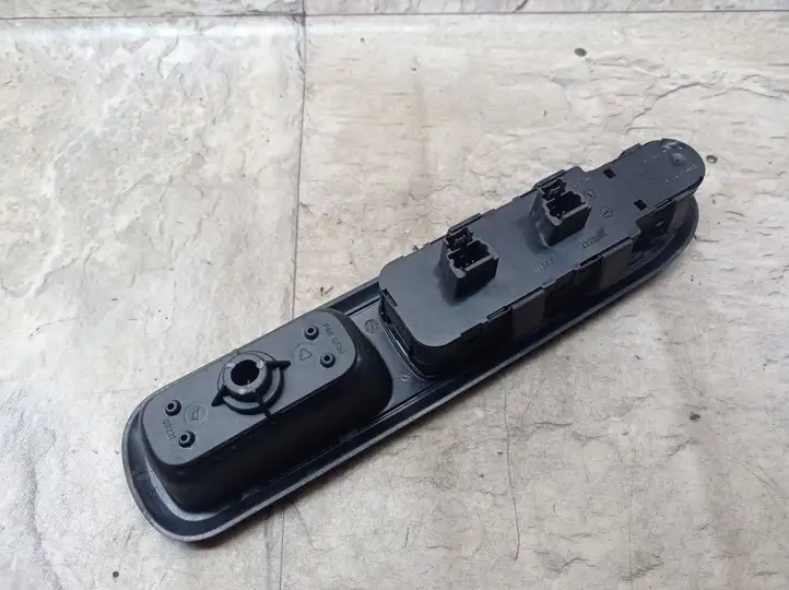 Peugeot 407 (2004 - 2011) 96468704 Кнопка стеклоподъемников — фото 4