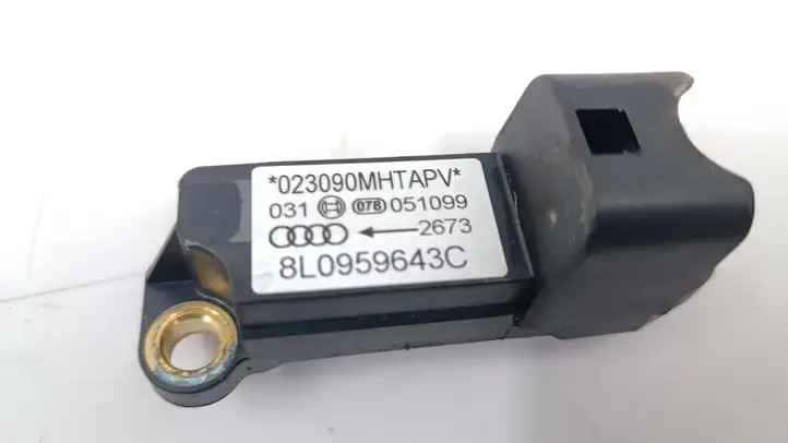 Audi A3/S3 8L (1996 - 2000) 8L0959643C Датчик удара SRS — фото 2