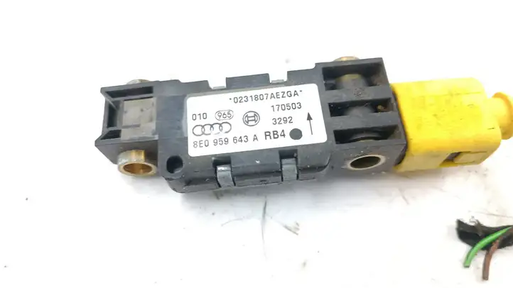 Audi A4 S4 B6 8E 8H (2000 - 2006) 8E0959643A Датчик удара SRS — фото 3