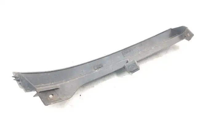 Opel Zafira A (1999 - 2003) 90580651 Окантовка фары — фото 2