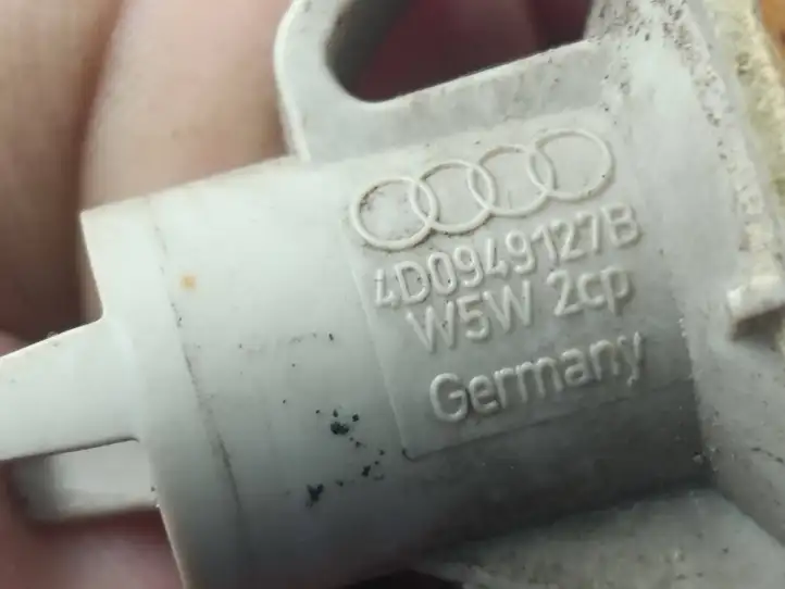 Audi A3/S3 8L (1996 - 2000) 4D0949127B Поворотный фонарь крыла — фото 2