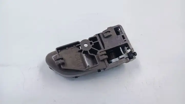 Subaru Outback (1998 - 2003) Внутренняя ручка двери — фото 2