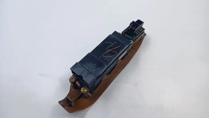 Subaru Outback (1998 - 2003) 83071AE01B Кнопка стеклоподъемников — фото 3