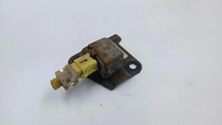 Subaru Outback (1998 - 2003) 98231AE07A Датчик удара SRS — фото 1