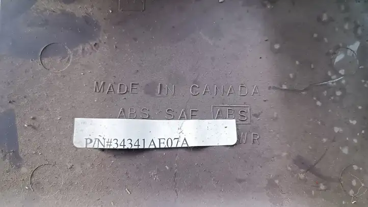 Subaru Outback (1998 - 2003) 34341AE07A Обшивка рулевой колонки — фото 3