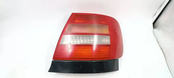 Audi A4 S4 B5 8D (1999 - 2001) 8D0945096G Задний фонарь в кузове — фото 1