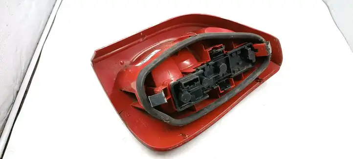 Citroen Xsara Picasso (1999 - 2012) 9631564080 Задний фонарь в кузове — фото 2