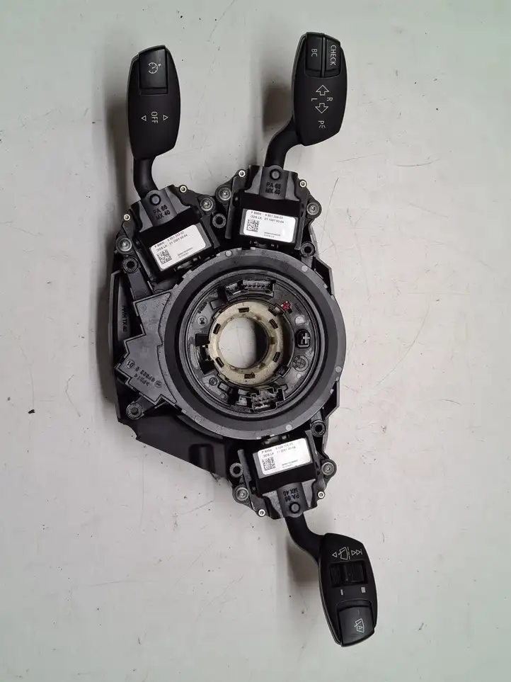 BMW 5 E60 E61 (2004 - 2010) 697731004 Контактное кольцо SRS — фото 1