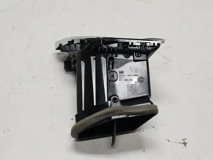 Seat Leon (5F) (2012 - 2019) 5F1820902 Боковой воздушный дефлектор — фото 2