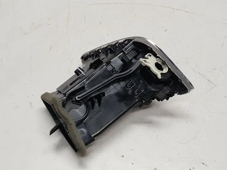 Seat Leon (5F) (2012 - 2019) 5F1820902 Боковой воздушный дефлектор — фото 3