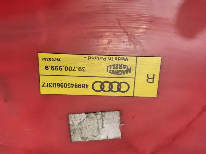 Audi A6 S6 C5 4B (2001 - 2004) 4B9945096D3FZ Задний фонарь в кузове — фото 5